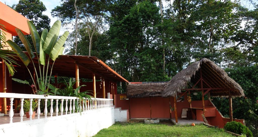 Hostal Tena Naui Exterior foto