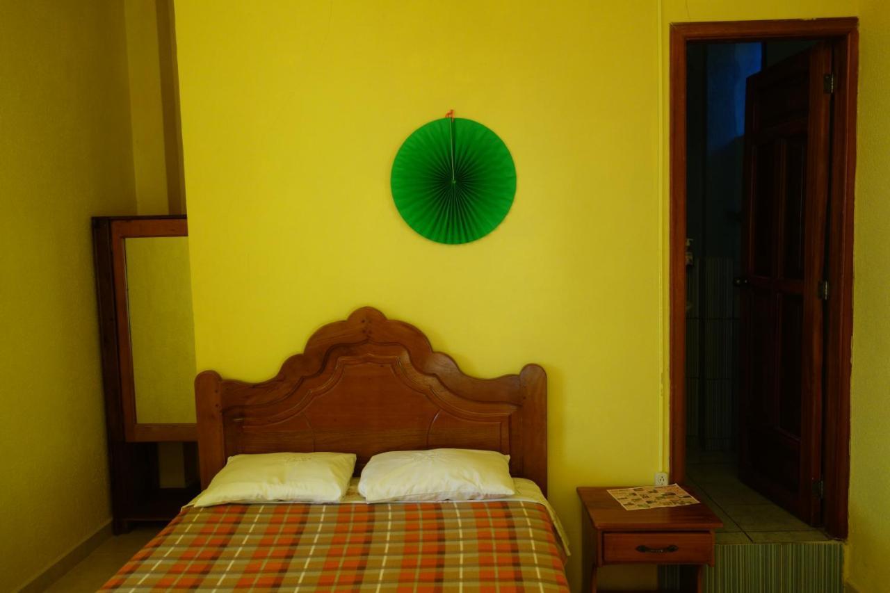 Hostal Tena Naui Exterior foto